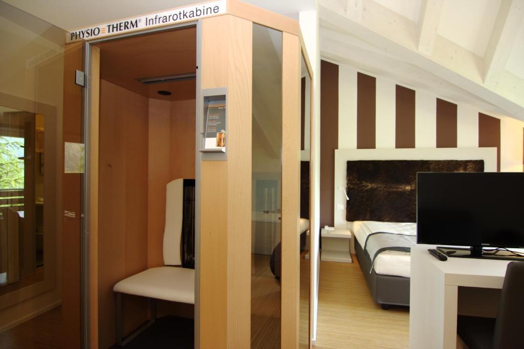 Hotel Bavaria Levico Terme Pokoj fotografie