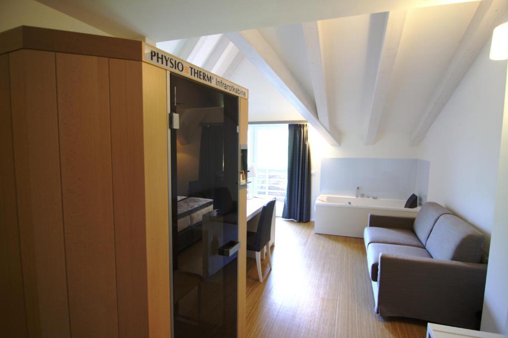 Hotel Bavaria Levico Terme Pokoj fotografie