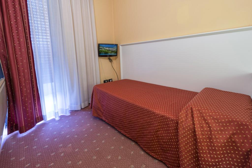 Hotel Bavaria Levico Terme Exteriér fotografie