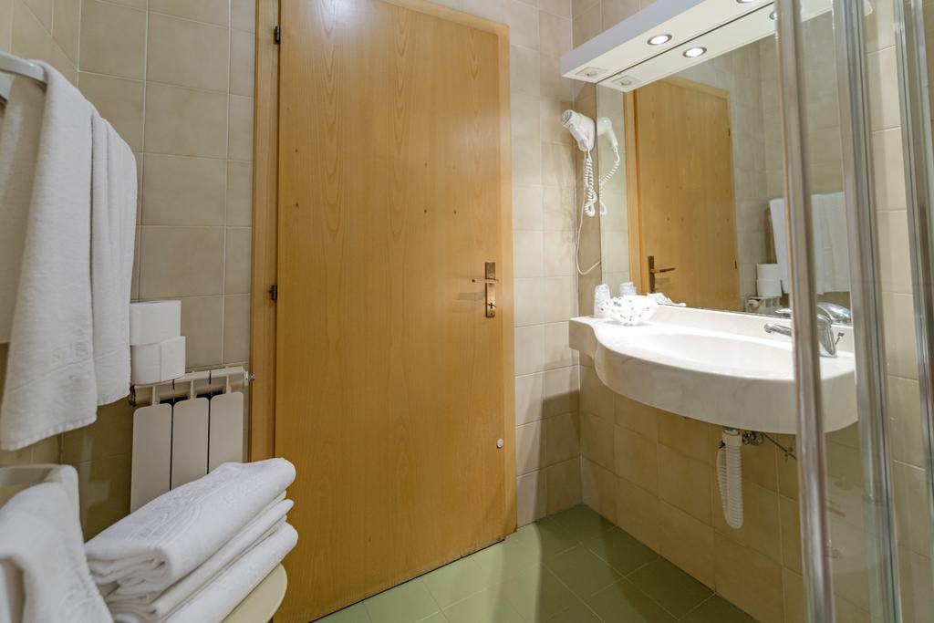 Hotel Bavaria Levico Terme Exteriér fotografie