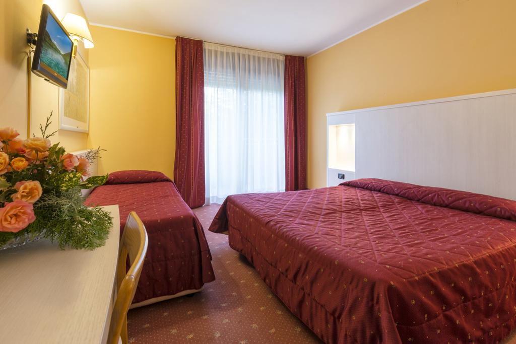 Hotel Bavaria Levico Terme Exteriér fotografie