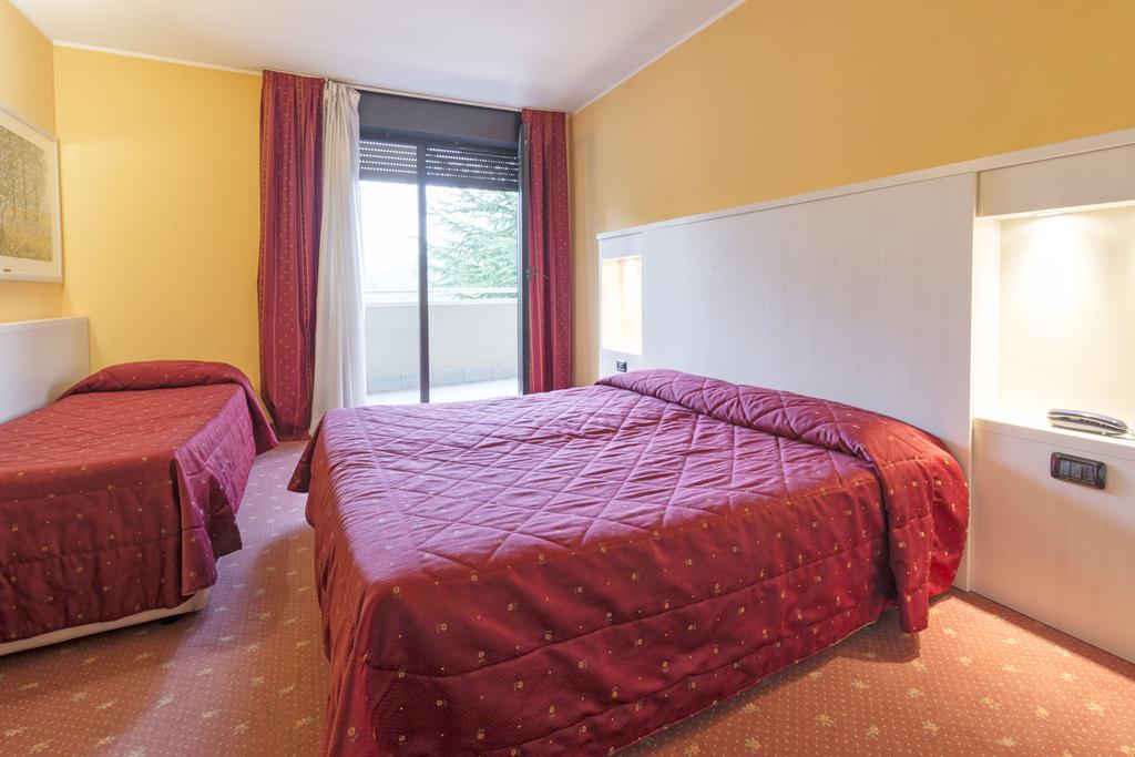 Hotel Bavaria Levico Terme Exteriér fotografie