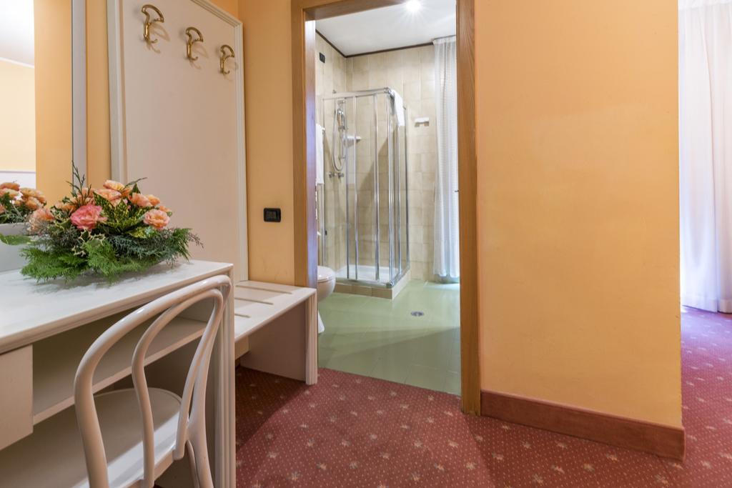 Hotel Bavaria Levico Terme Exteriér fotografie